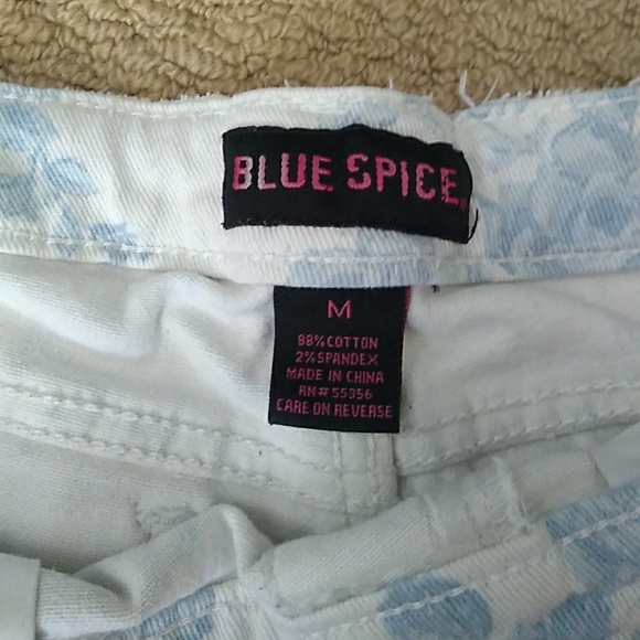 Short shorts bundle! Bundles=saving on shipping! - Picture 5 of 8